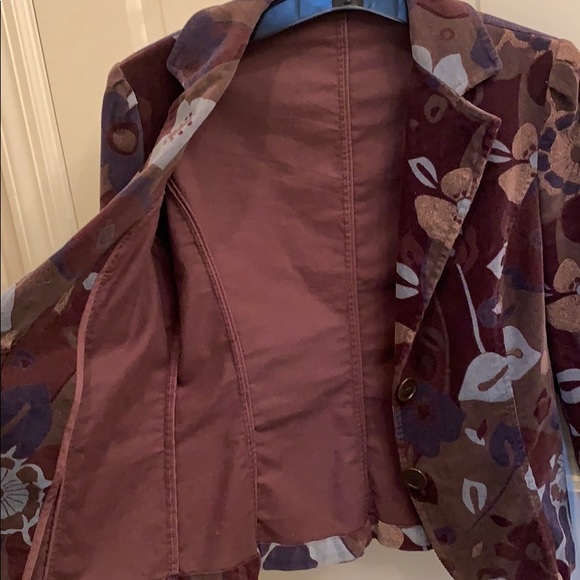 Jacket - Picture 6 of 6